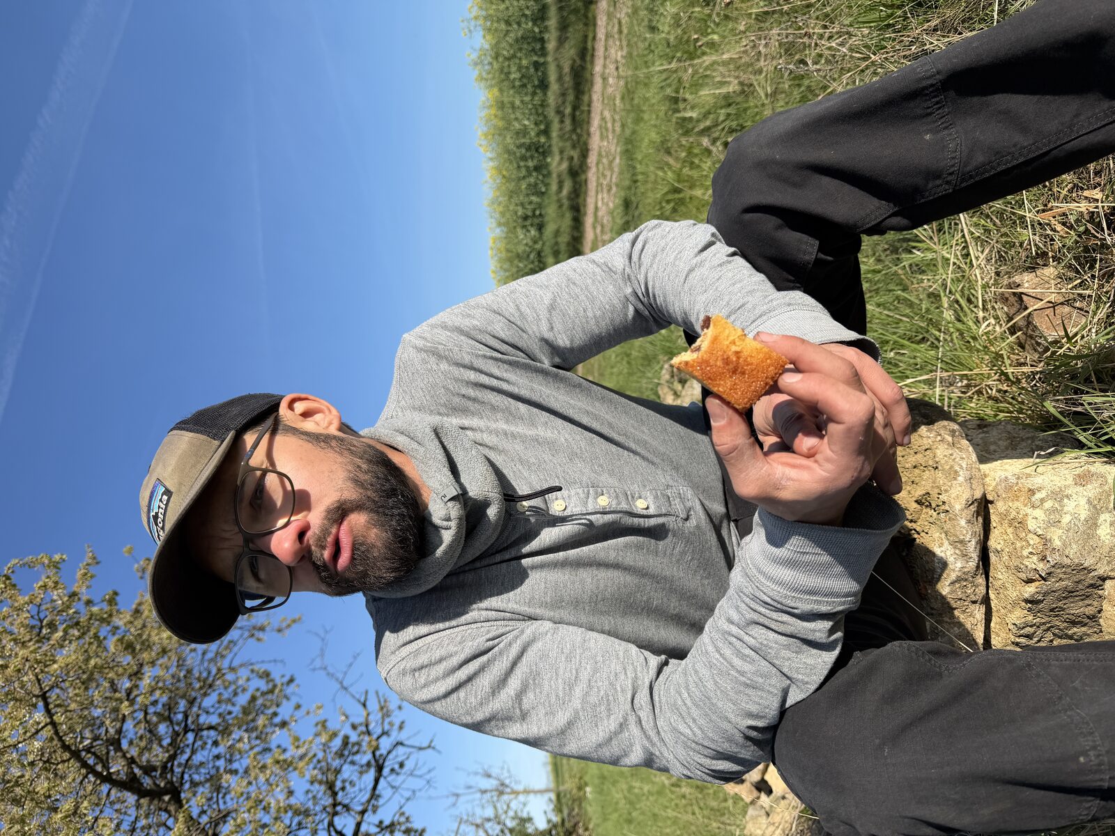 Björn Laudin auf einer Streuobstwiese